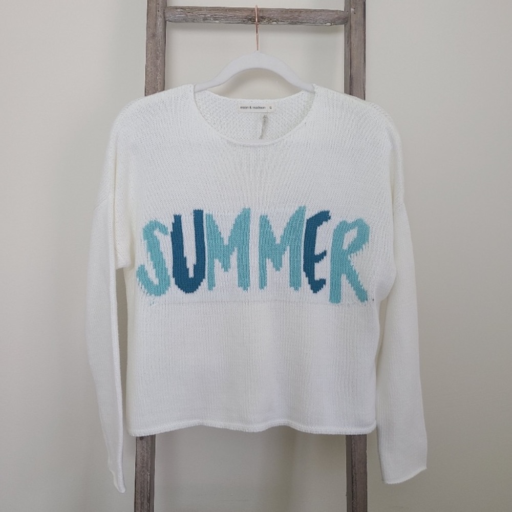 NEW MOON MADISON SUMMER WHITE CREAM BLUE SWEATER MEDIUM KNIT PULL OVER TOP NWT